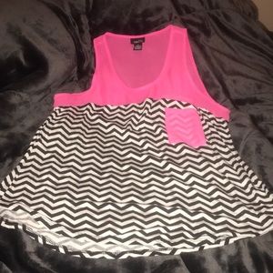 Hot pink, white and black chevron tank top Rue 21